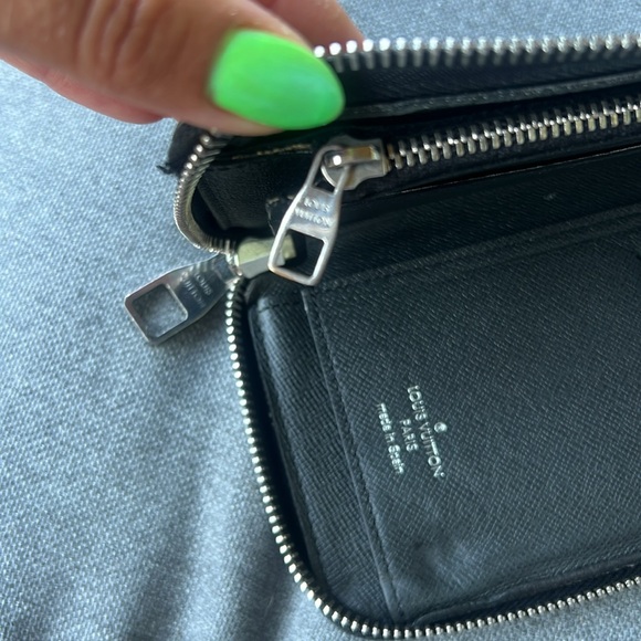 Louis vuitton long leather wallet - Picture 10 of 11